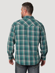 Men's Wrangler Retro Premium Long Sleeve Western Snap Plaid Shirt in Green Daze