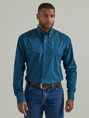 Wrangler George Straight Long Sleeve Button Down Two Pocket Shirt in Midnight Squares