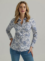 Women's Wrangler Snap Shirt in Paisley Blue