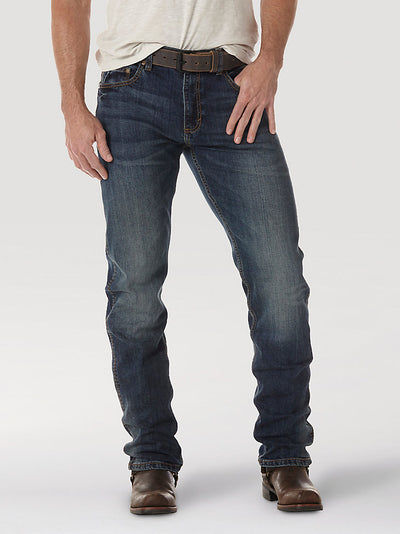 Men's Wrangler Retro® Slim Fit Straight Leg Jean in Bozeman
